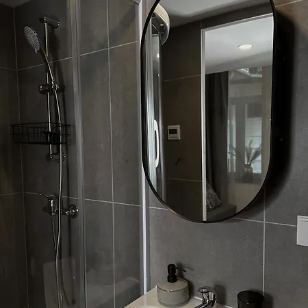 Ya House * Budapest