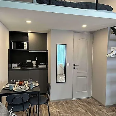 Aparthotel Ya House