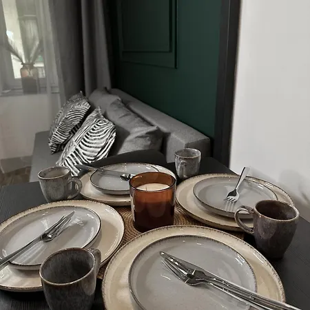 Ya House Ξενοδοχείο με διαμερίσματα 3*