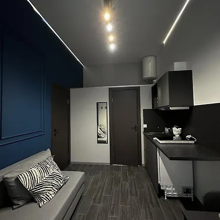 Ξενοδοχείο με διαμερίσματα Ya House