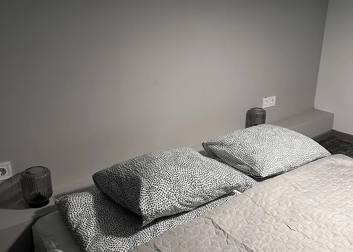 Ya House بودابست